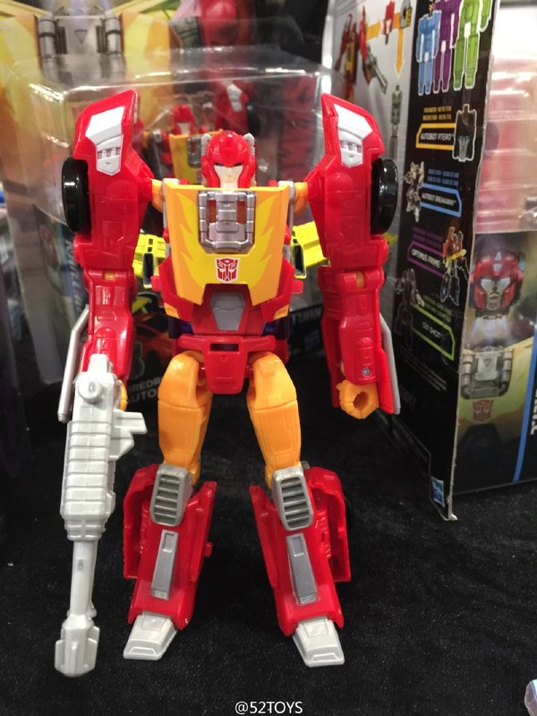 Cybertron Con 2016   Titans Return Display Photo Roundup 11 (11 of 20)